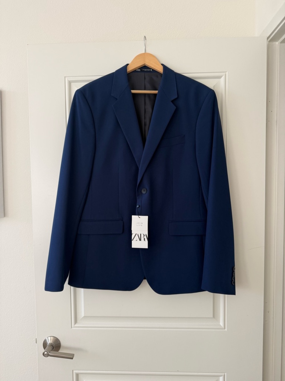 Zara Men's Navy Blue Single-Breasted Blazer